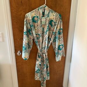 Pusheen Box Spring 2020 Silky Robe Brand New With Tags Size Medium